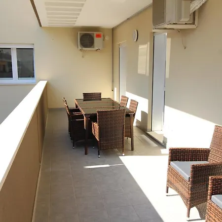 Apartment Ferienwohnung *